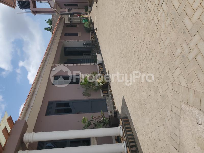 4 bedroom Apartment Block Apartment for sale Ring road Bulambiro Kampala Central - 1