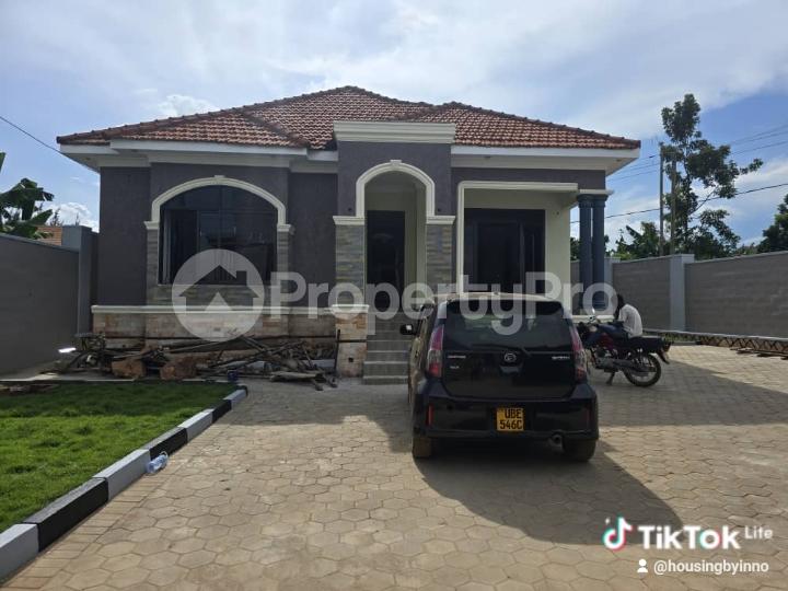 5 bedroom Bungalow Apartment for sale Mulawa. Kira Wakiso Central - 9