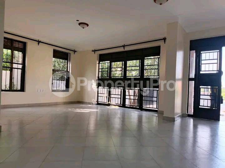 3 bedroom Apartment Block Apartment for rent Namugongo road  Kampala Central Kampala Central - 9