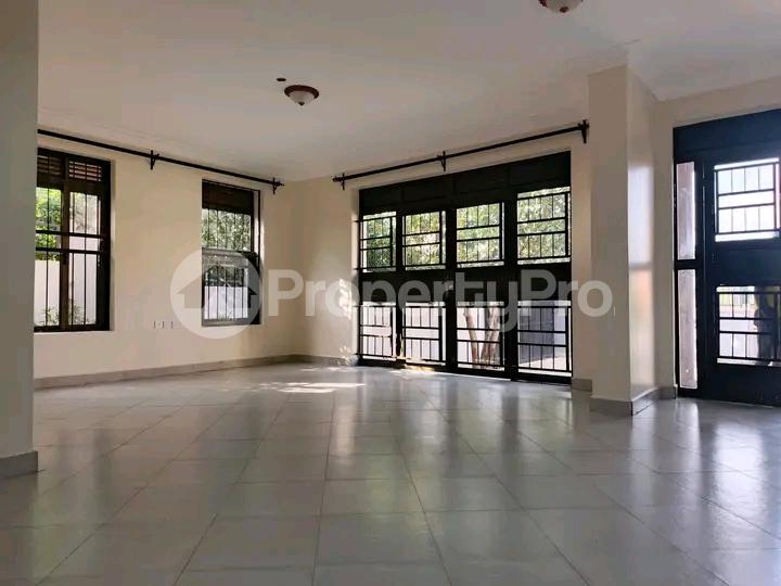 3 bedroom Apartment Block Apartment for rent Namugongo road  Kampala Central Kampala Central - 11