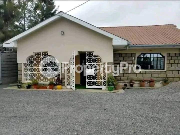 3 bedroom Bungalow Houses for rent Mountain view estate Mountain View