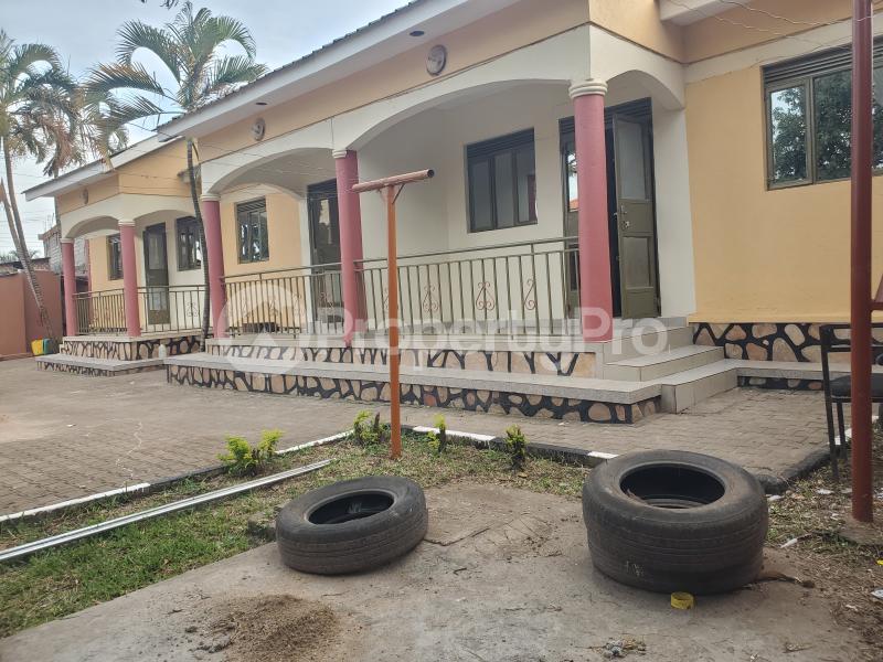 2 bedroom Bungalow Apartment for rent Kisota road. Bukoto Kampala Central - 1