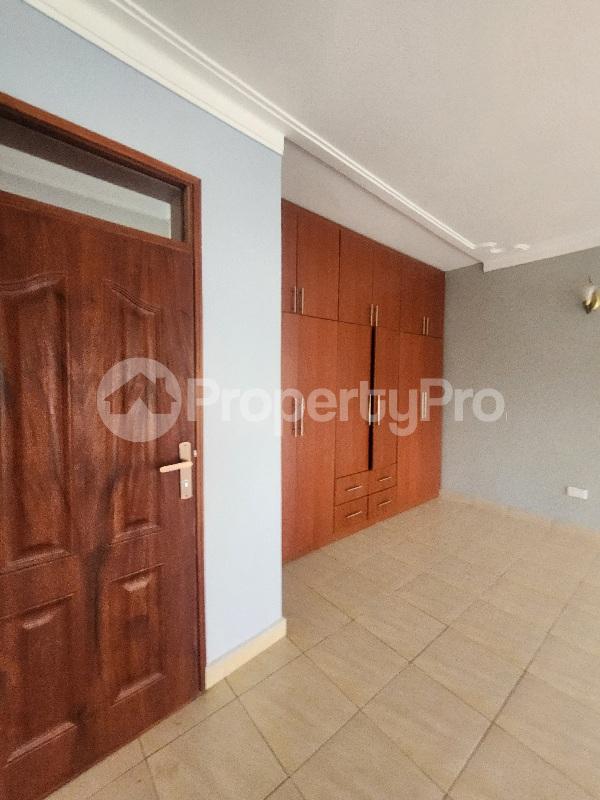 3 bedroom Villa for rent Bukasa road Makindye Kampala Central - 5