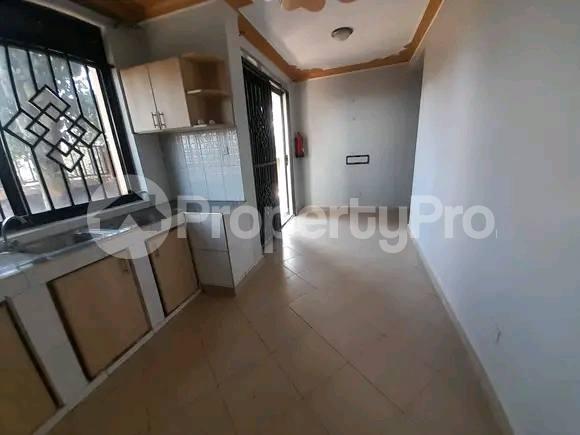 Apartment Block Apartment for rent buziga Bugolobi Kampala Central - 4