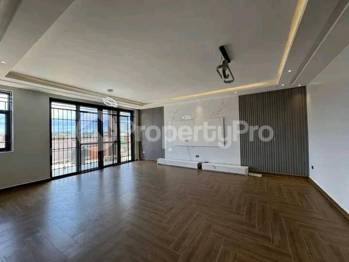6 bedroom Apartment for sale Kira road  Kampala Central Kampala Central - 3