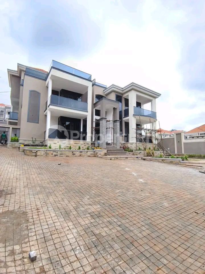 1 bedroom mini flat  Apartment Block Apartment for sale Ntinda road  Kampala Central Kampala Central - 1
