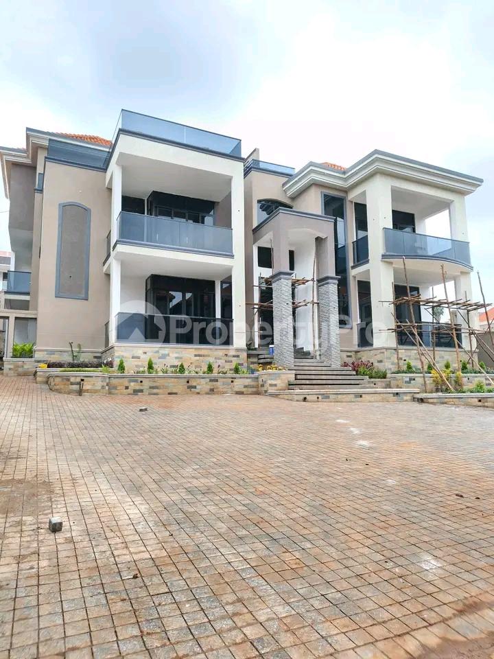 1 bedroom mini flat  Apartment Block Apartment for sale Ntinda road  Kampala Central Kampala Central - 3