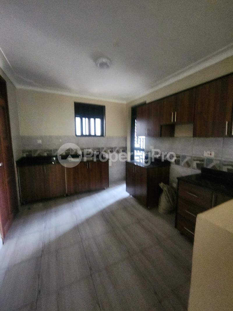 4 bedroom Apartment for rent Kevina road Makindye Kampala Central - 5