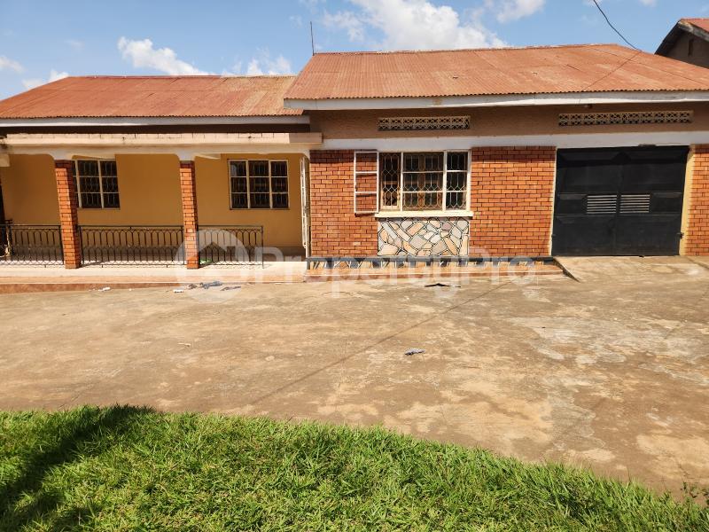4 bedroom Villa for rent Senyoga road Kansanga Kampala Central - 0