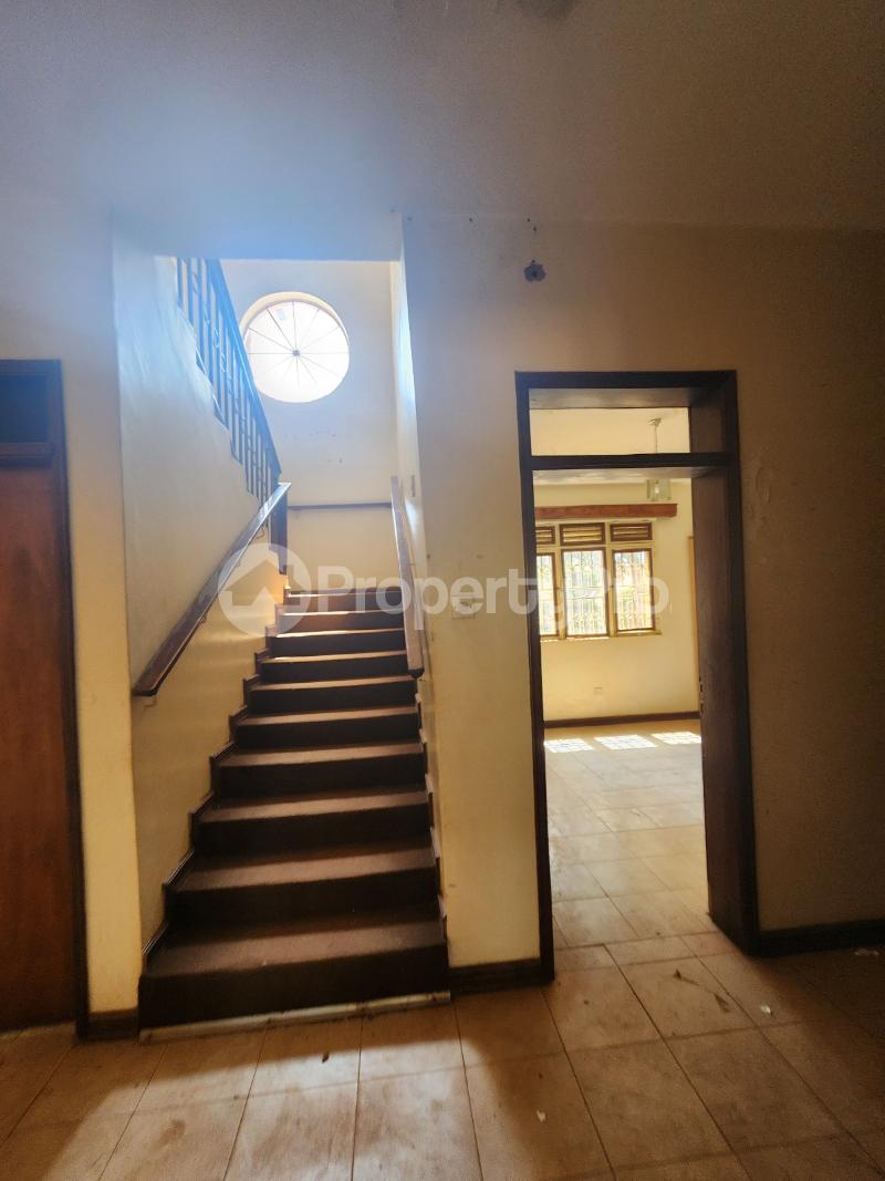 5 bedroom Villa for rent Nsambya  Makindye Kampala Central - 2