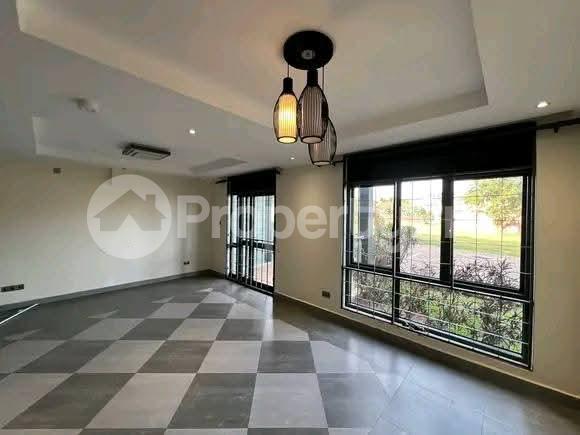 2 bedroom Apartment for rent Kilombe road  Makindye Kampala Central - 3