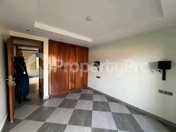 2 bedroom Apartment for rent Kilombe road  Makindye Kampala Central - 5
