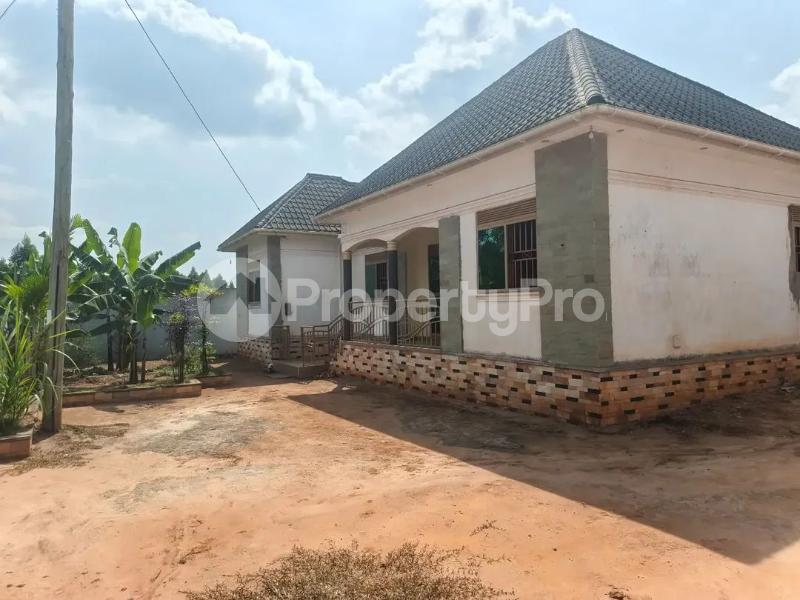 3 bedroom Villa for sale Nsangi  Nsangi Wakiso Central - 0