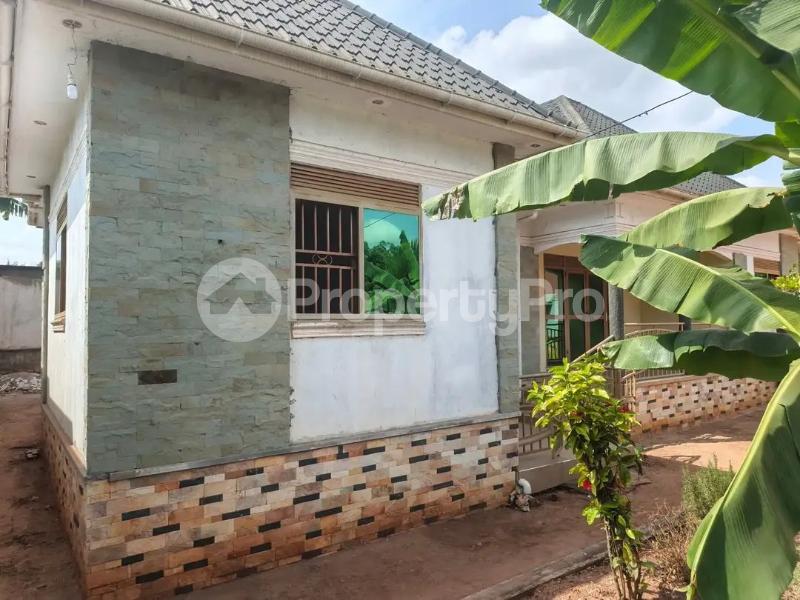 3 bedroom Villa for sale Nsangi  Nsangi Wakiso Central - 3