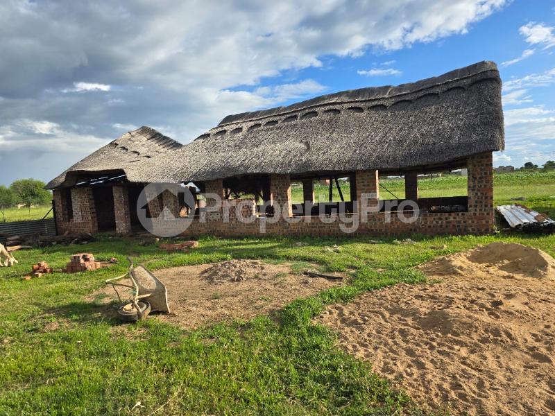 2 bedroom Farm & Agricultural land Land for sale Ntabazinduna , Along Harare Road Bulawayo North Bulawayo - 12