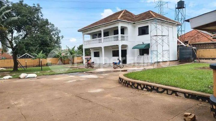 5 bedroom Apartment Block Apartment for rent ntinda road Kampala Central - 1