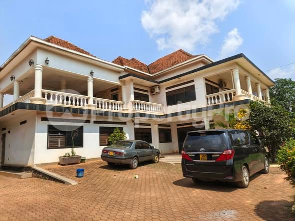 6 bedroom Apartment Block Apartment for rent ntinda road Kampala Central - 8
