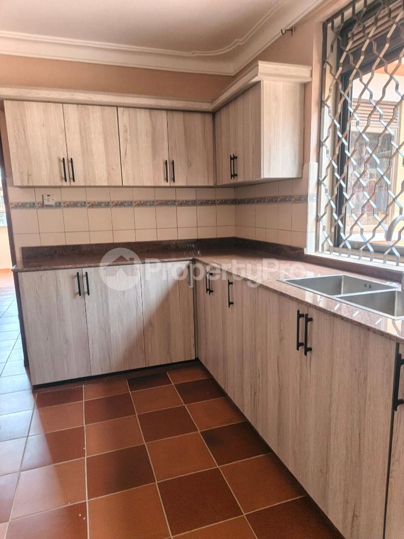 6 bedroom Apartment Block Apartment for rent ntinda road Kampala Central - 3