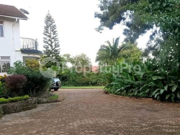 8 bedroom Bungalow Apartment for sale Ntinda road  Kampala Central Kampala Central - 3