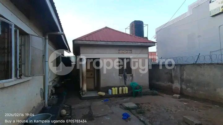 4 bedroom Bungalow Apartment for sale Naalya road  Kampala Central Kampala Central - 2