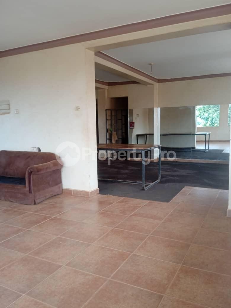 10 bedroom Commercial Property for rent just after the Community play ground.  Nabweru Wakiso Central - 12
