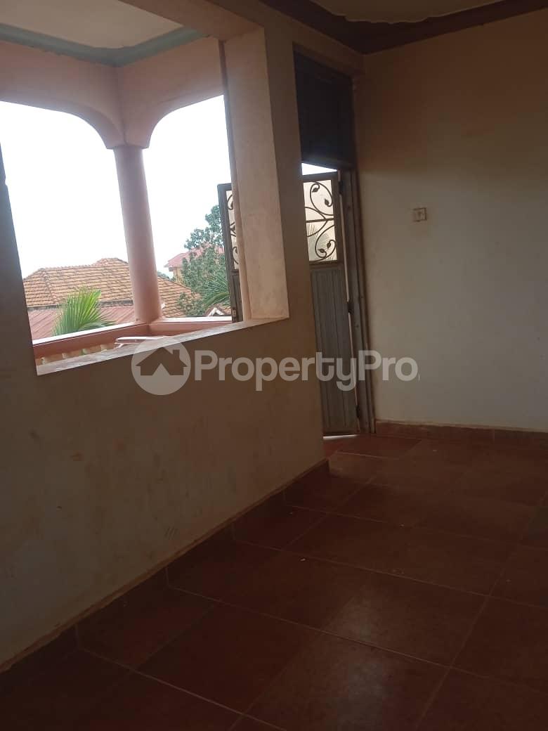 10 bedroom Commercial Property for rent just after the Community play ground.  Nabweru Wakiso Central - 20