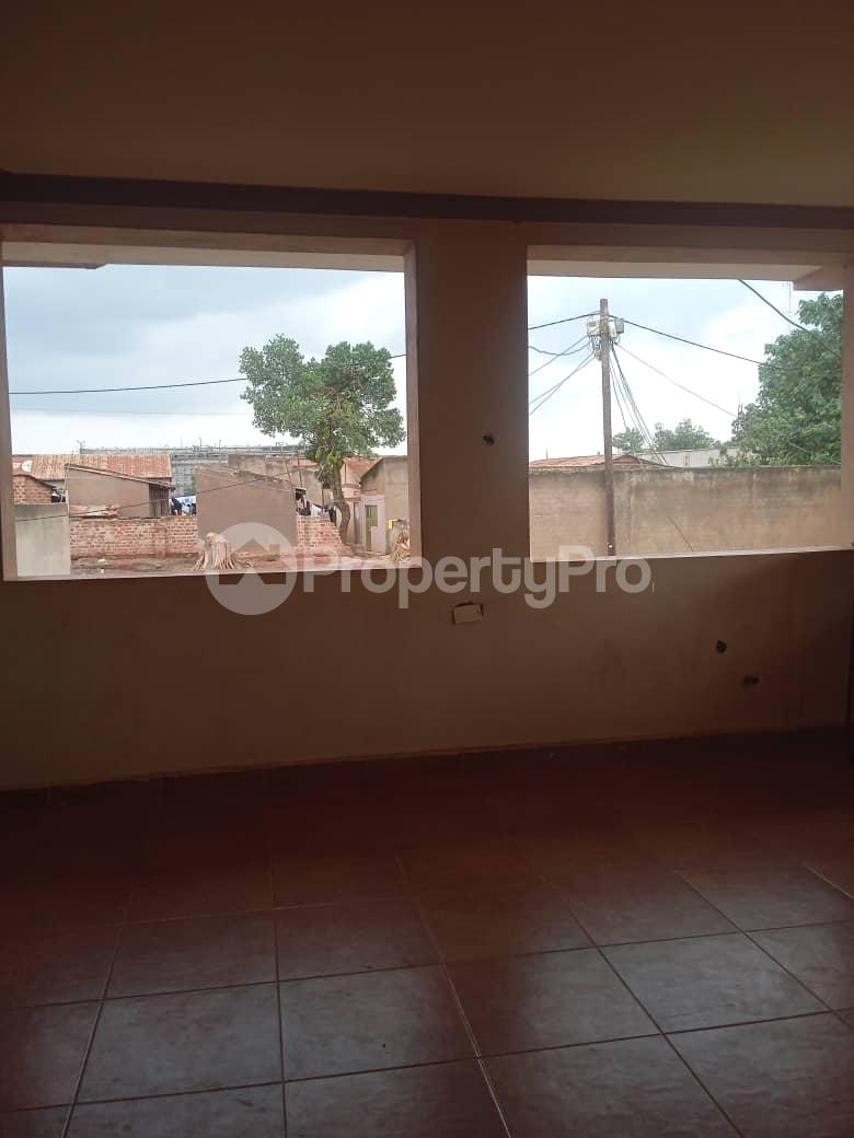 10 bedroom Commercial Property for rent just after the Community play ground.  Nabweru Wakiso Central - 11