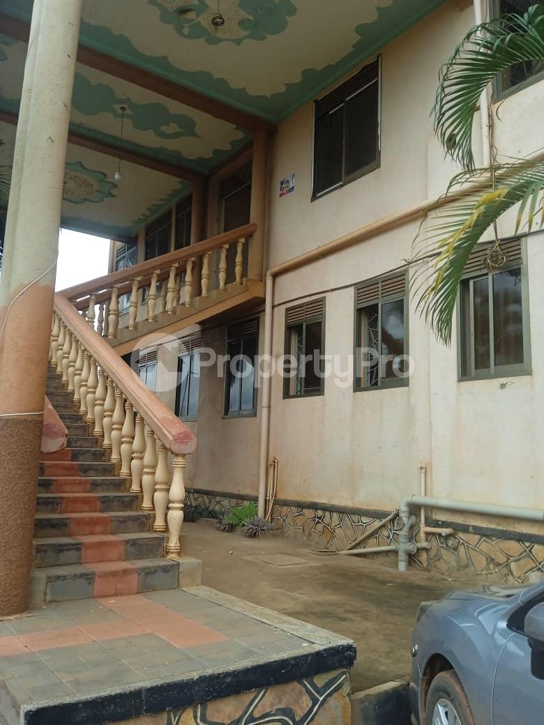 10 bedroom Commercial Property for rent just after the Community play ground.  Nabweru Wakiso Central - 15