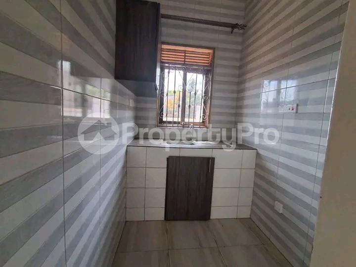 1 bedroom mini flat  Apartment for rent Kyaliwajjala road  Kampala Central Kampala Central - 4