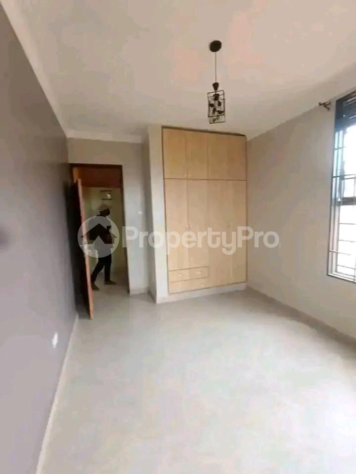 1 bedroom mini flat  Apartment Block Apartment for rent Busabala  Makindye Kampala Central - 5
