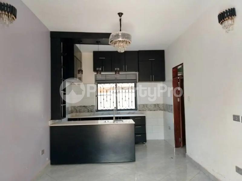 1 bedroom mini flat  Bungalow Apartment for rent Kyaliwajara Kira road  Kira Wakiso Central - 6