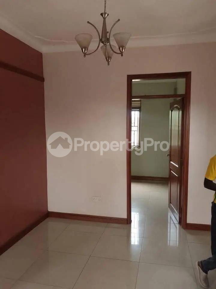 1 bedroom mini flat  Apartment Block Apartment for rent Kitintale mbuya road  Mbuya Kampala Central - 5