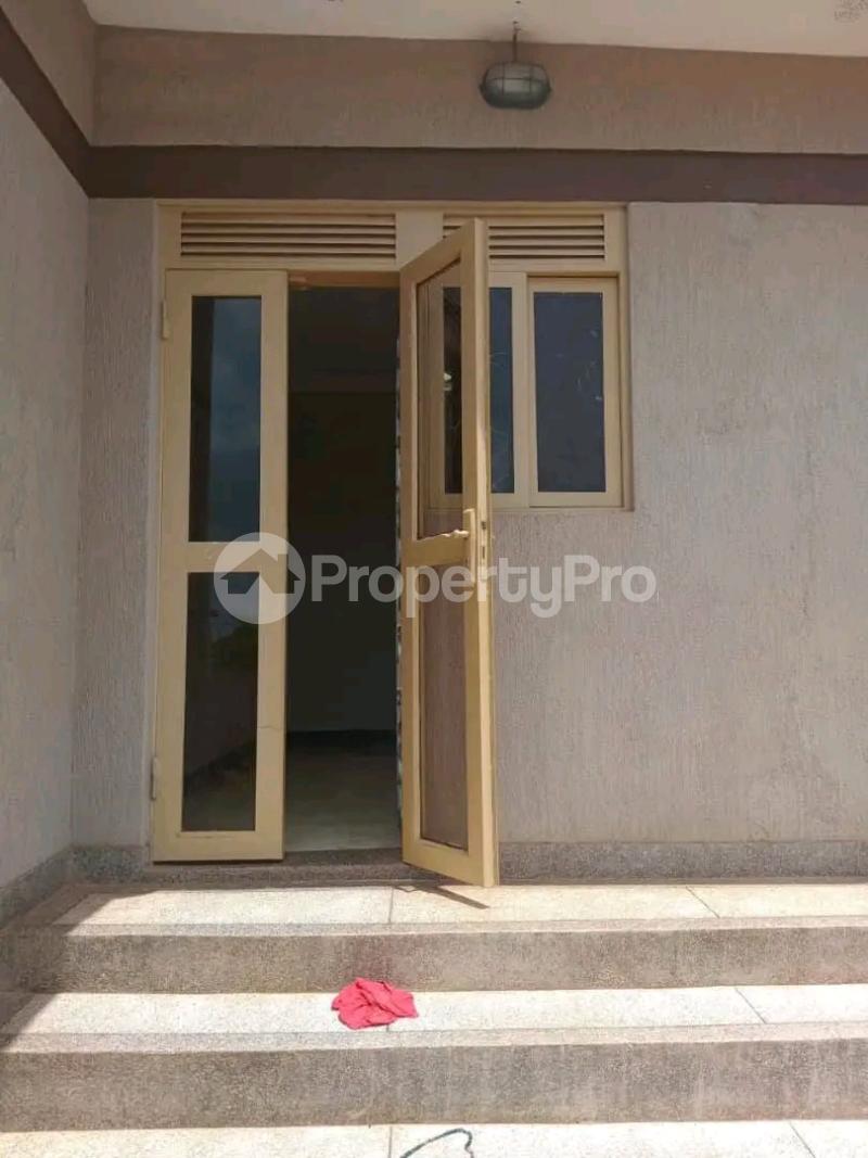 1 bedroom mini flat  Bungalow Apartment for rent Kyanja kisasi road Kisaasi Kampala Central - 2