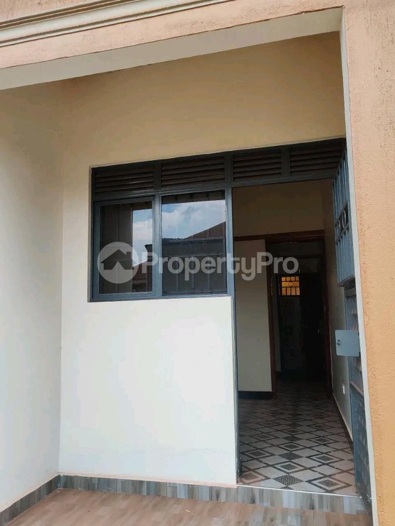 1 bedroom mini flat  Bungalow Apartment for rent Wakiso Nasana  Nabweru Wakiso Central - 4