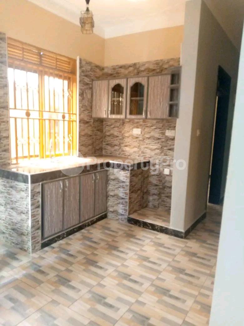 1 bedroom mini flat  Bungalow Apartment for rent Wapewo off Gayaza road  Gayaza Wakiso Central - 4