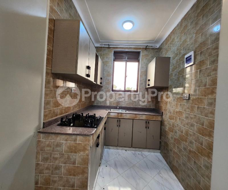 1 bedroom mini flat  Apartment Block Apartment for rent buwaate road Wakiso Central - 5