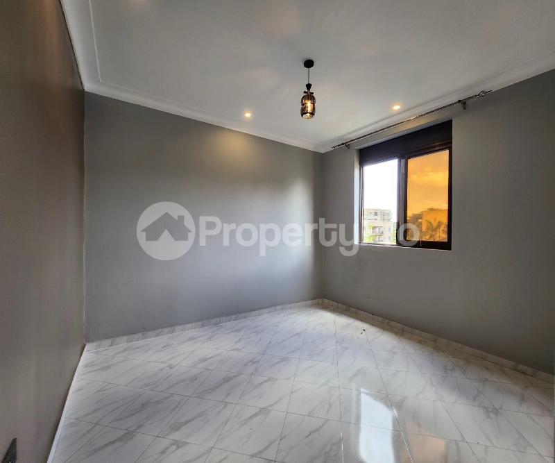 1 bedroom mini flat  Apartment Block Apartment for rent buwaate road Wakiso Central - 3