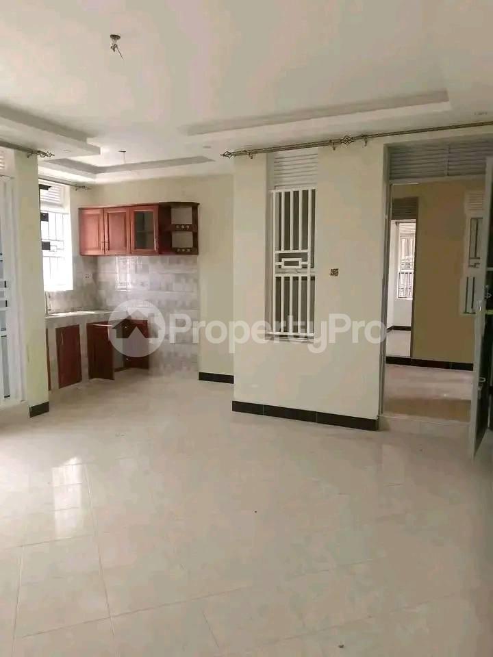 1 bedroom mini flat  Apartment Block Apartment for rent Mutungo road Kampala Central - 5