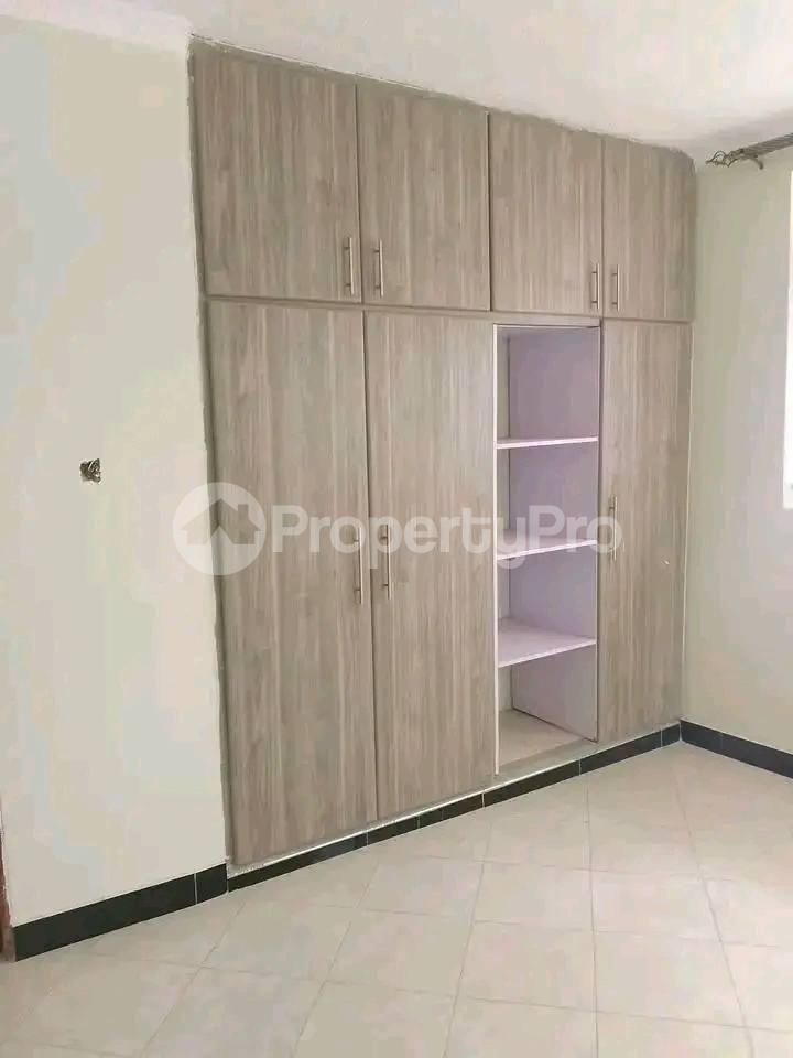1 bedroom mini flat  Apartment Block Apartment for rent Mutungo road Kampala Central - 6