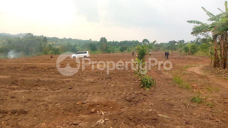 Land for sale gayaza kiwenda Gayaza Wakiso Central - 2