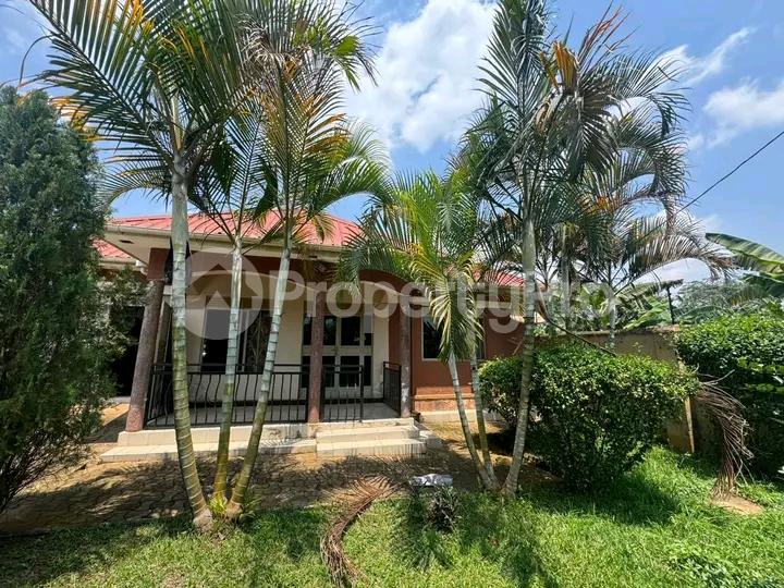 3 bedroom Bungalow Apartment for sale Kira road  Kira Wakiso Central - 2