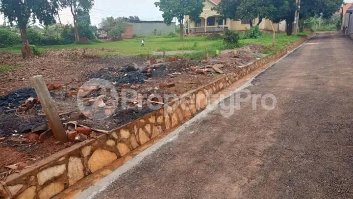 Land for sale Najjera road  Kampala Central - 3