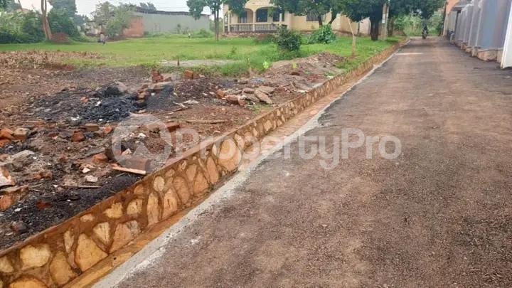 Land for sale Najjera road  Kampala Central - 0