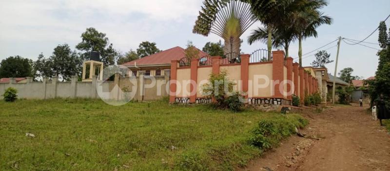 Land for sale Namugongo jogo town  Goma Mukono Central - 2
