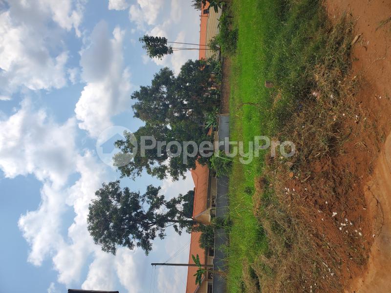 Land for rent Kulambiro mutuba police junction.  Nakawa Kampala Central - 11