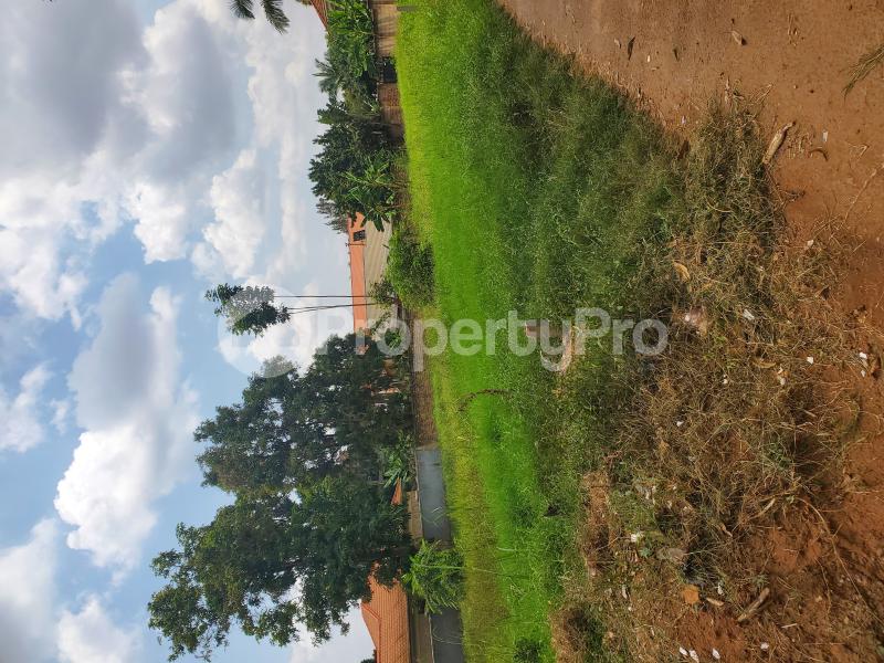 Land for rent Kulambiro mutuba police junction.  Nakawa Kampala Central - 9