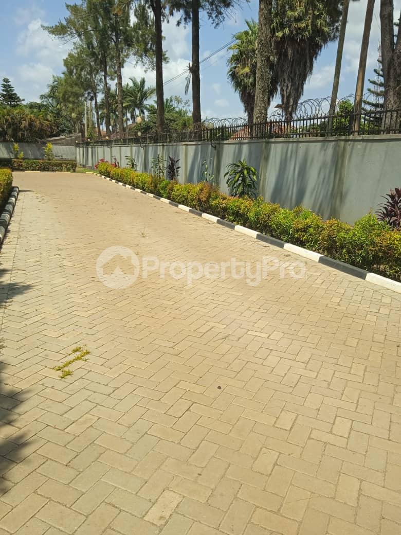 6 bedroom Apartment Block Apartment for rent Entebbe Kampala Central Kampala Central - 5