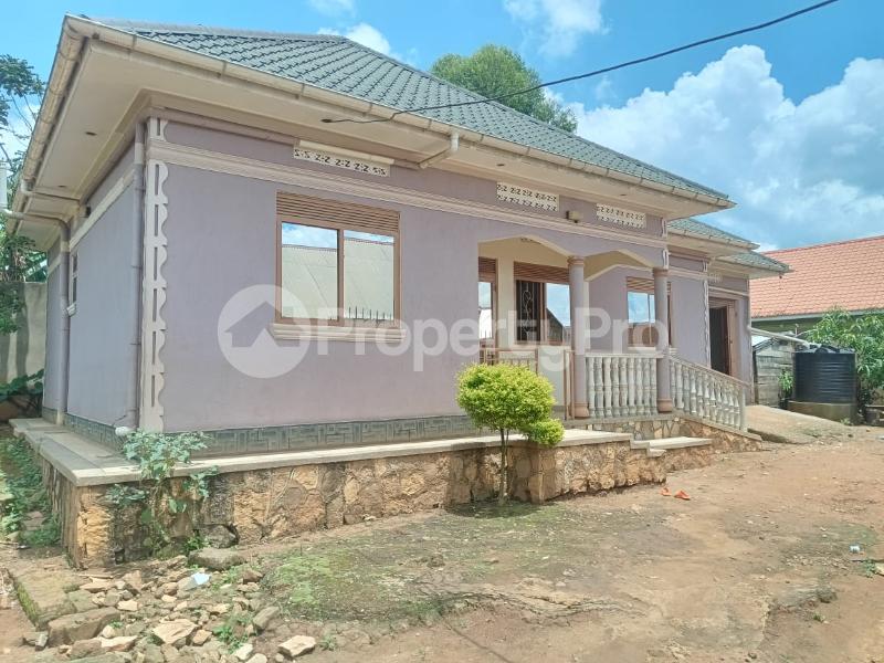 3 bedroom Bungalow Apartment for sale Mukono kayunga road  Mukono Mukono Central - 3