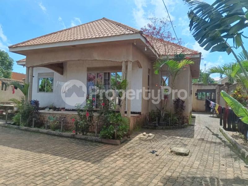 3 bedroom Bungalow Apartment for sale Seeta namugongo road  Kampala Central - 4