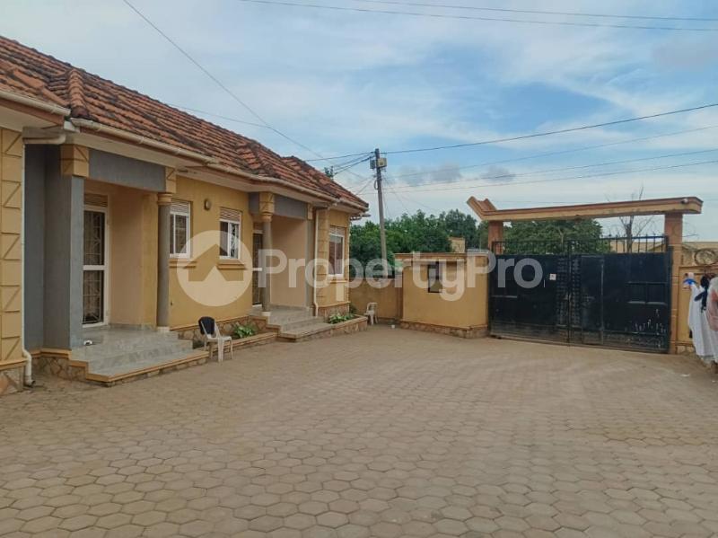 1 bedroom mini flat  Bungalow Apartment for sale Kyaliwajjala road  Kampala Central Kampala Central - 1